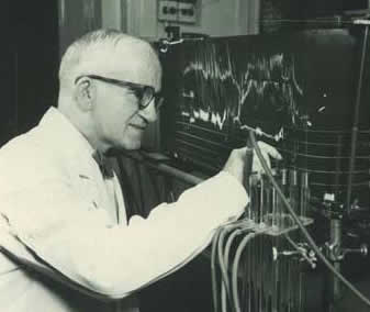 Dr. Heinrich Necheles