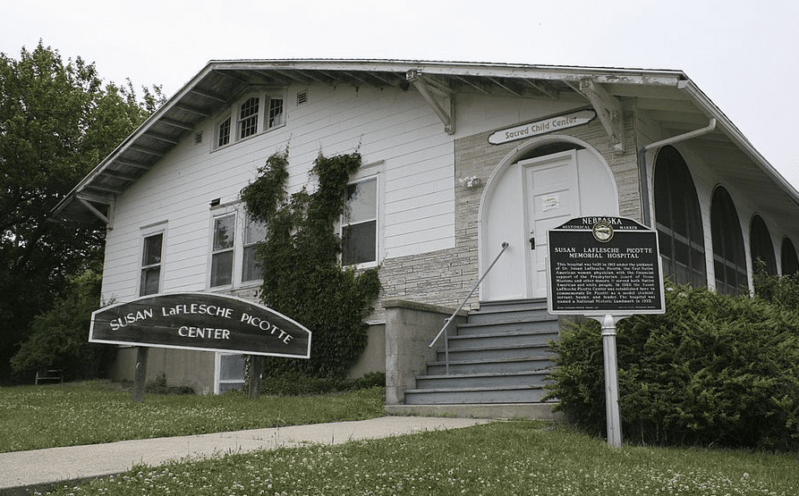 Susan LaFlesche Picotte Memorial Hospital